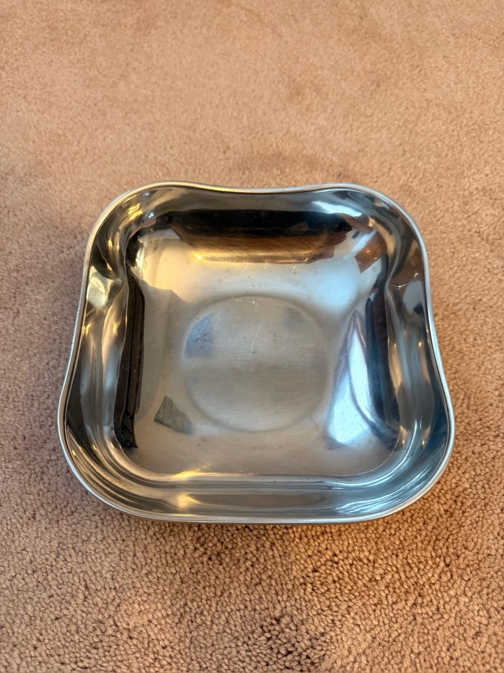 Wilton Armetele Square Serving Bowl
